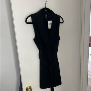 Elegant Black Sleeveless Dress